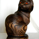 Кошка. Сосна, янтарь.