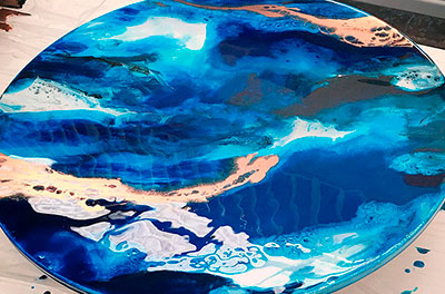 аРека  стол из эпоксидной смолы от Ассамблея ах мир