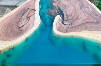 Стол река из эпоксидной смолы Ассамблея ах мир.