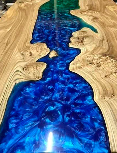 Стол из эпоксидной смолы Ассамблея ах мир